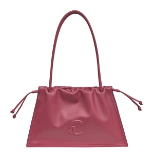 COCCINELLE E1SS5130101 R16 премиум класса в бутиках Monte Rosso