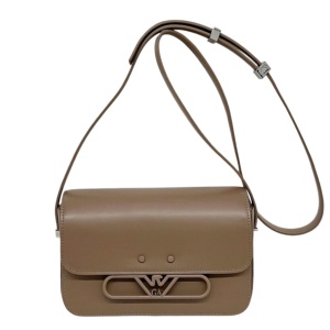 EMPORIO ARMANI Y3E251 YZA8X 80100 премиум класса в бутиках Monte Rosso