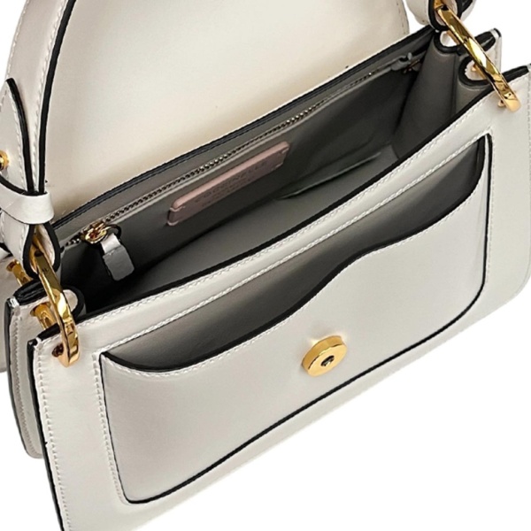 COCCINELLE [110020] премиум класса в бутиках Monte Rosso