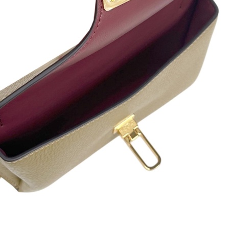 COCCINELLE [110954] премиум класса в бутиках Monte Rosso