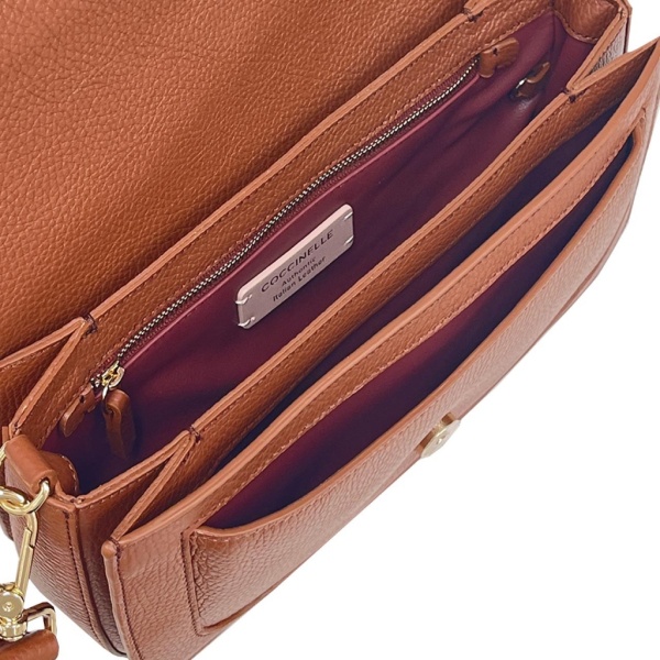 COCCINELLE E1SSL120301 W11 премиум класса в бутиках Monte Rosso