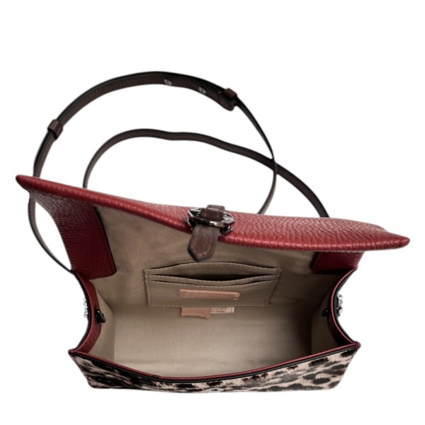 COCCINELLE E5RCO550101 790 премиум класса в бутиках Monte Rosso