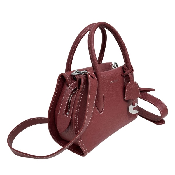 COCCINELLE E1RBF180201 R31 премиум класса в бутиках Monte Rosso