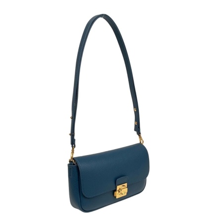 COCCINELLE [109966] премиум класса в бутиках Monte Rosso